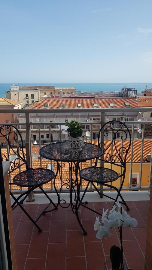 Apartamento Dimora Brezza Di Mare Térmoli Exterior foto