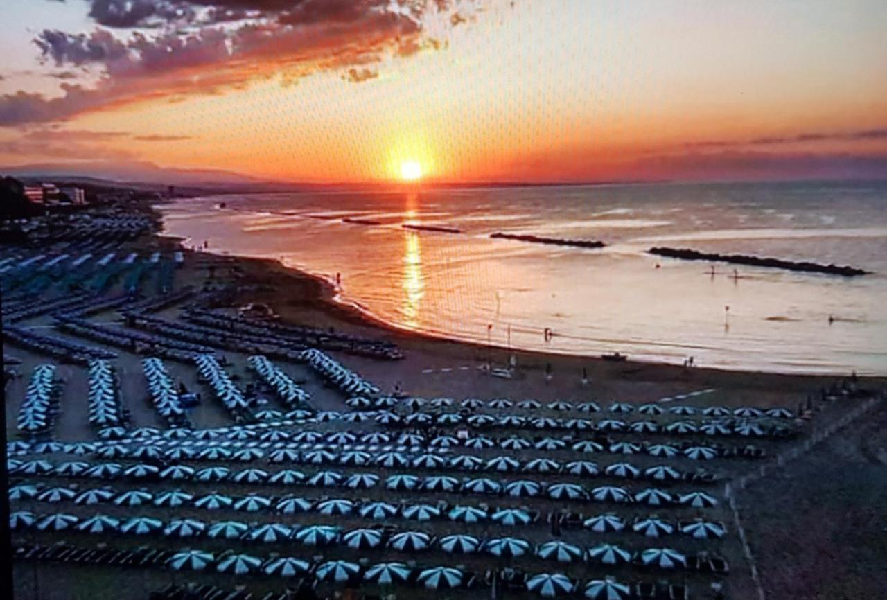 Apartamento Dimora Brezza Di Mare Térmoli Exterior foto